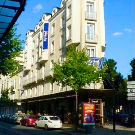 Kyriad Restaurant Centre Spa Vichy Kültér fotó