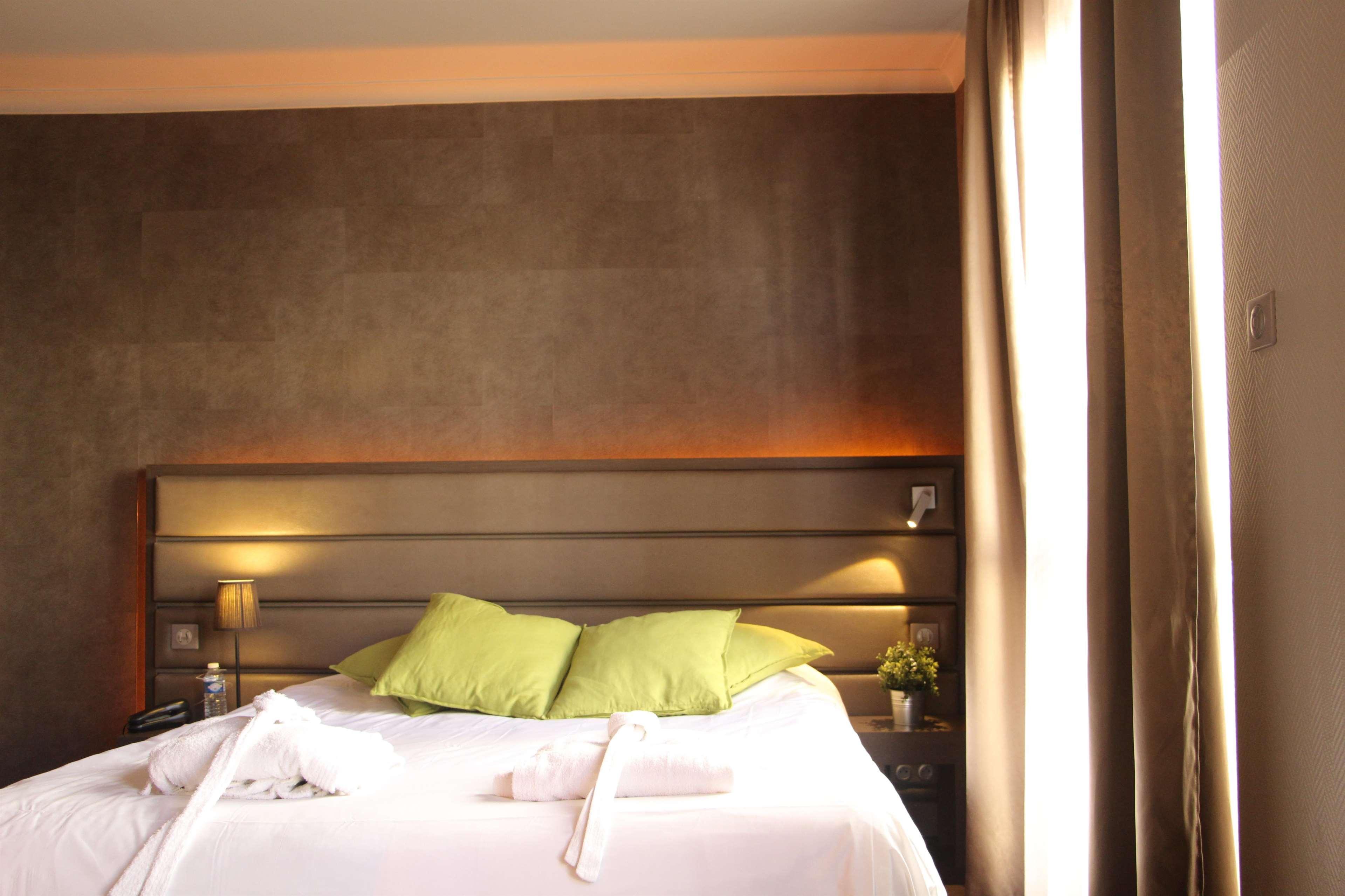 Kyriad Restaurant Centre Spa Vichy Kültér fotó