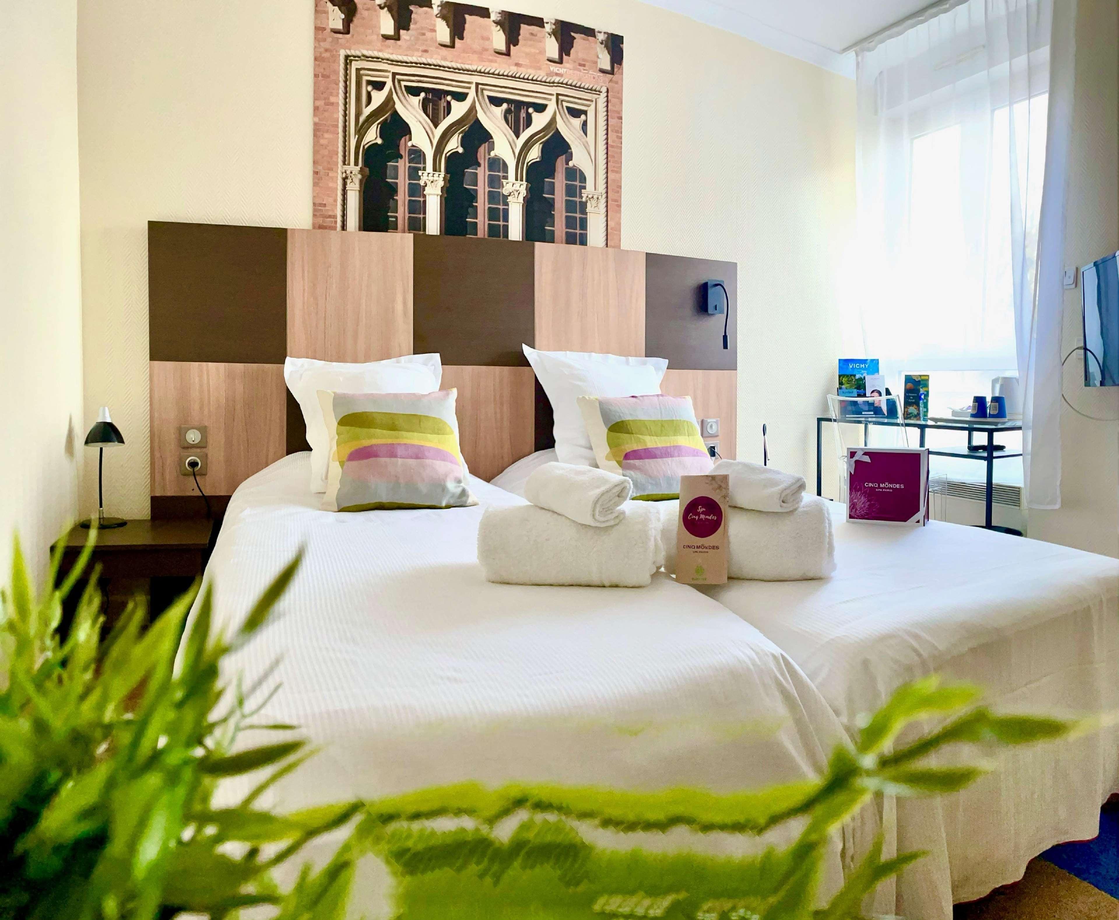 Kyriad Restaurant Centre Spa Vichy Kültér fotó