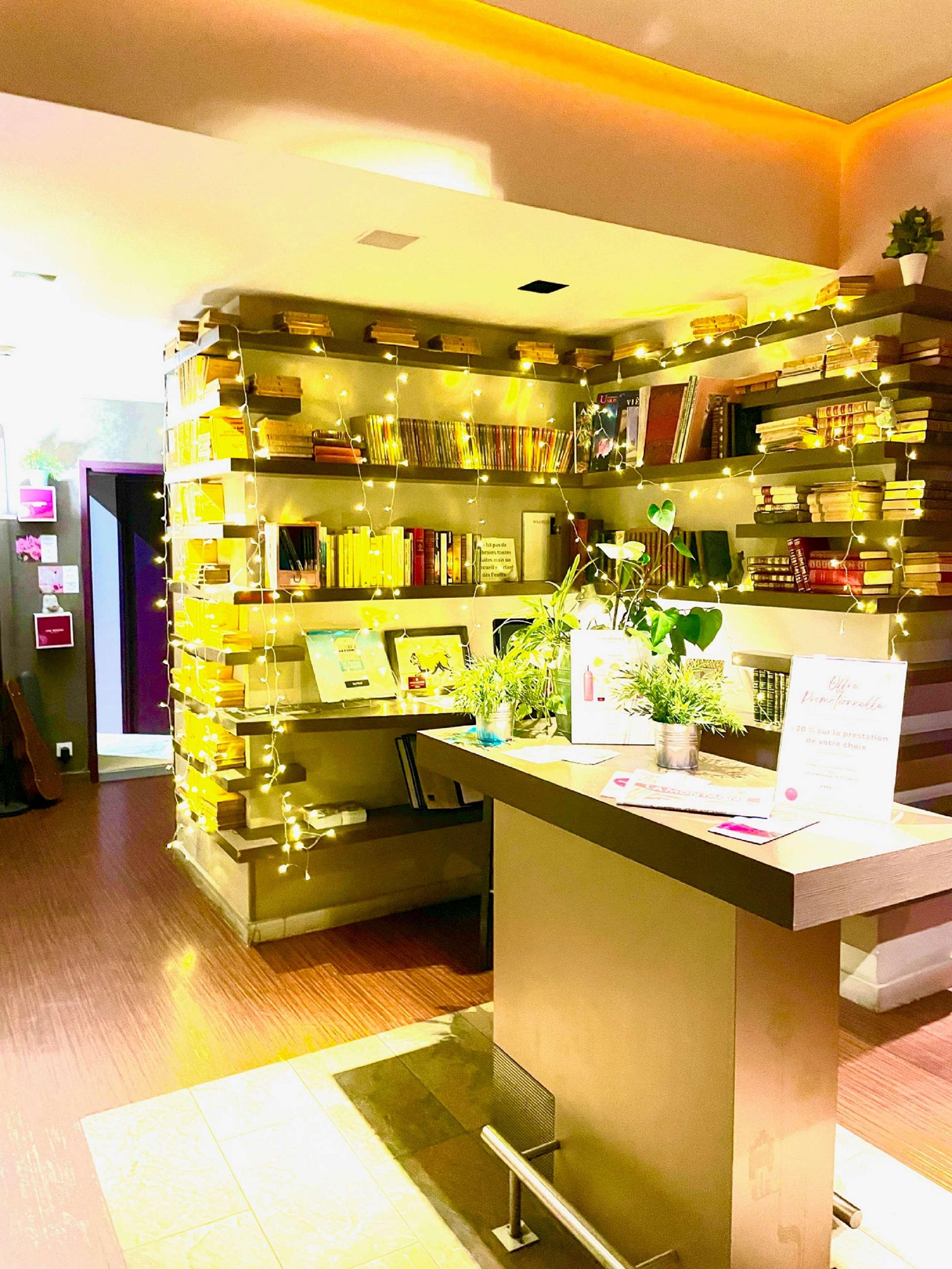 Kyriad Restaurant Centre Spa Vichy Kültér fotó