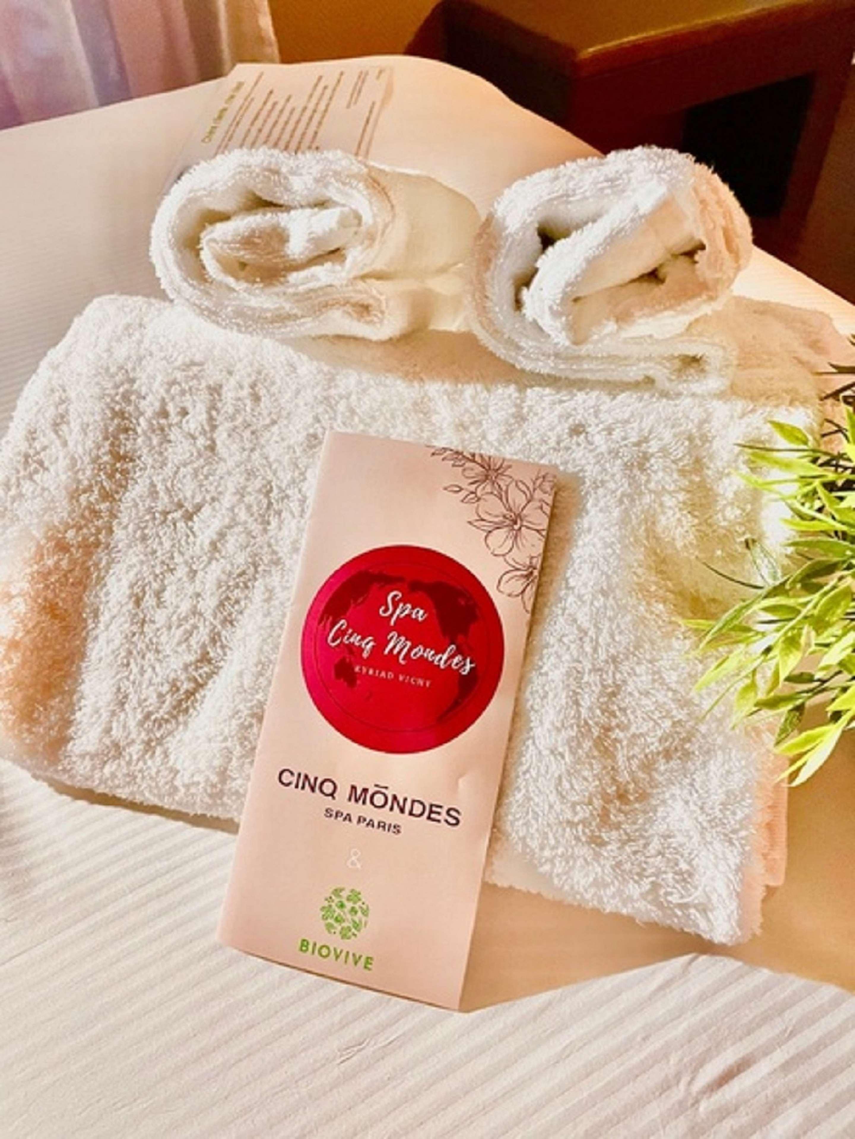 Kyriad Restaurant Centre Spa Vichy Kültér fotó